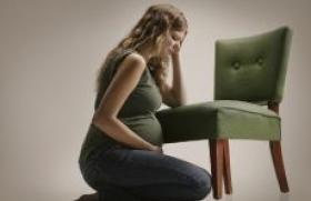 Что делать если бросает в пот при беременности?